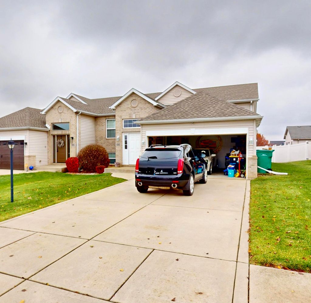 Photo of 3782 W 70th Place, Merrillville, IN 46410 (MLS # 831459)