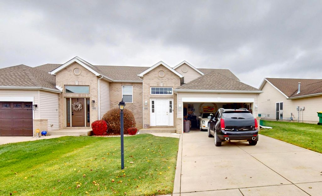 Photo of 3782 W 70th Place, Merrillville, IN 46410 (MLS # 831459)