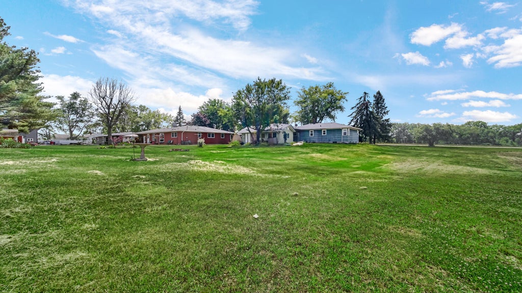 Photo of 15611 Grant Street, Crown Point, IN 46307 (MLS # 840139)