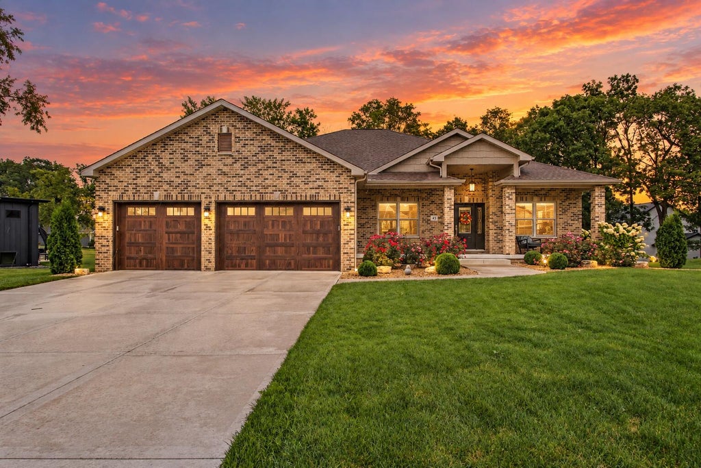 Photo of 45 Mattico Lane, Crown Point, IN 46307 (MLS # 844842)