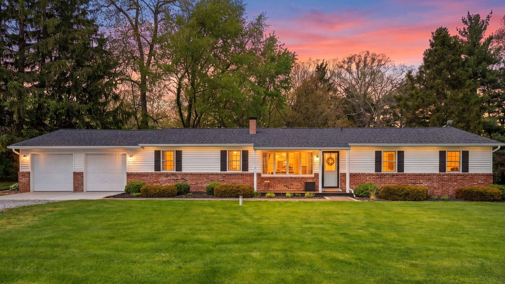 Photo of 474 S 200 W, Valparaiso, IN 46385 (MLS # 843779)