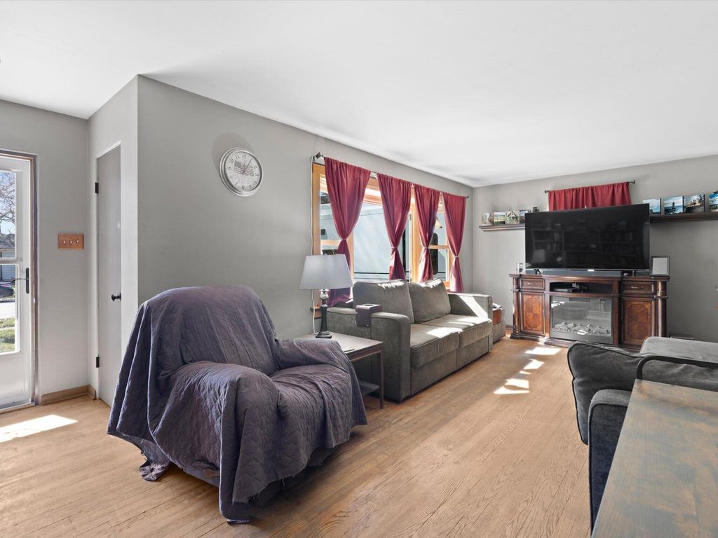 Photo of 2837 38th Street, Highland, IN 46322 (MLS # 835163)