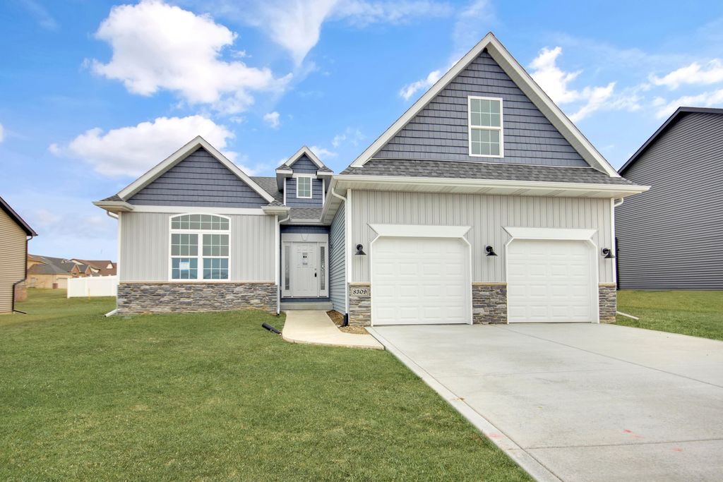 Photo of 8309 Dylan Drive, Merrillville, IN 46410 (MLS # 835068)