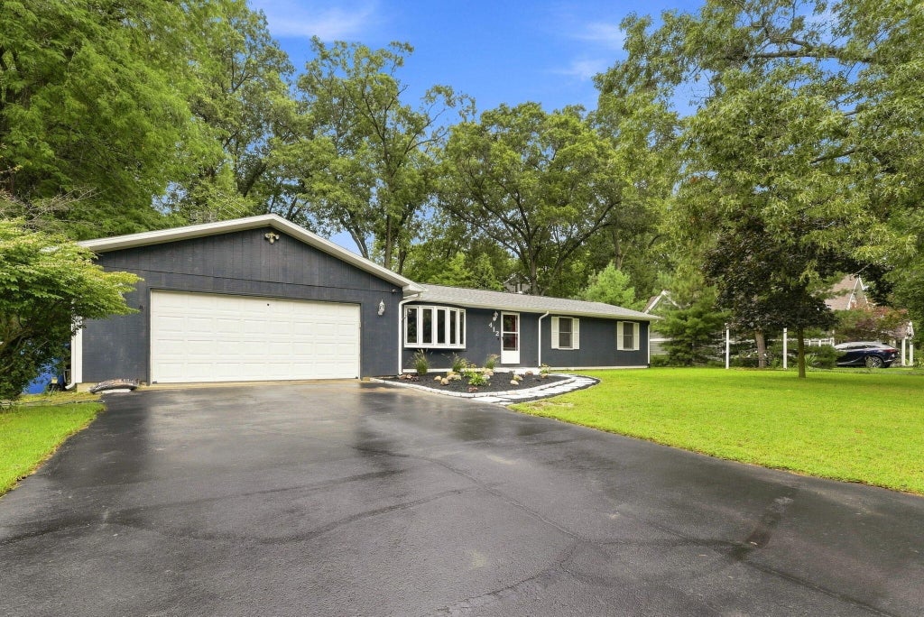 Photo of 412 Westwood Drive, Michigan City, IN 46360 (MLS # 844644)