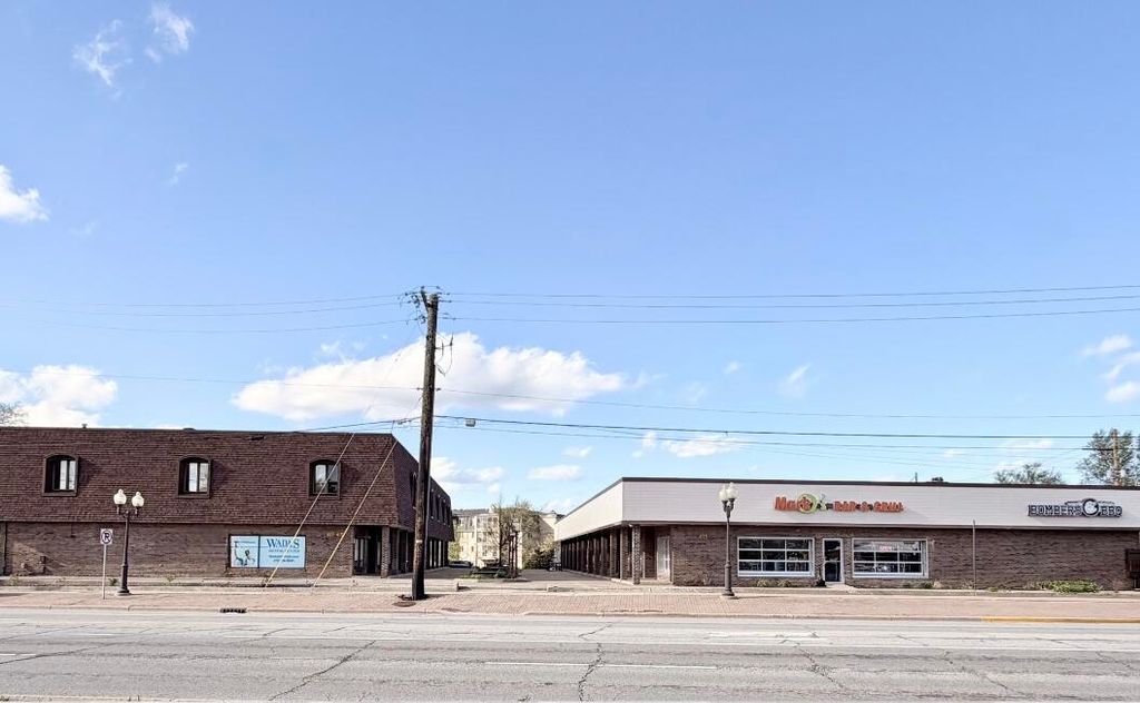 Photo of 435 Ridge Road, Munster, IN 46321 (MLS # 837370)