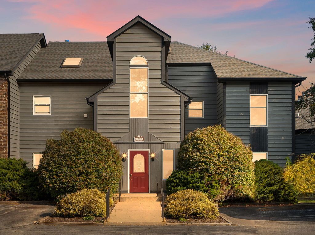 Photo of 1300 Winding Ridge Lane #C10, Valparaiso, IN 46383 (MLS # 829396)