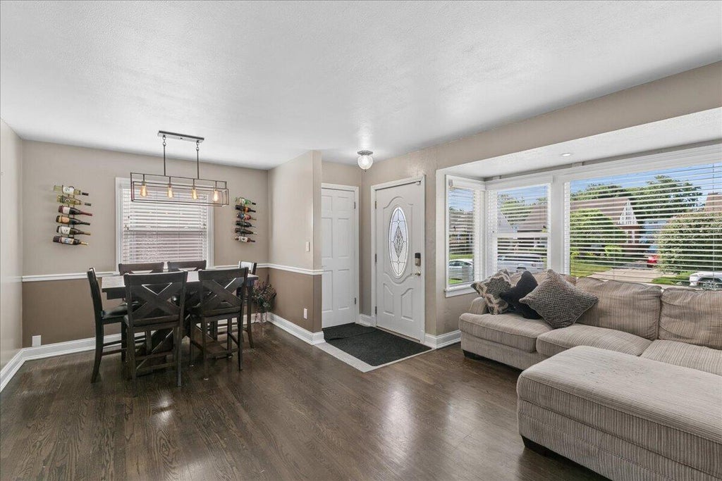 Photo of 3911 Jewett Avenue, Highland, IN 46322 (MLS # 846189)