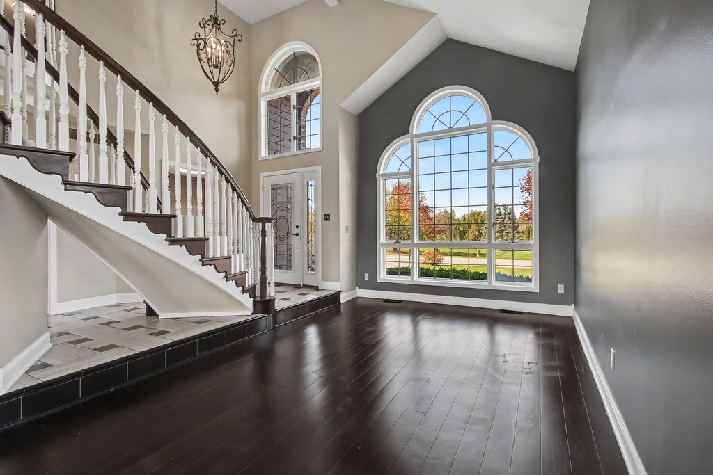 Photo of 5915 E 107th Place, Winfield, IN 46307 (MLS # 847546)