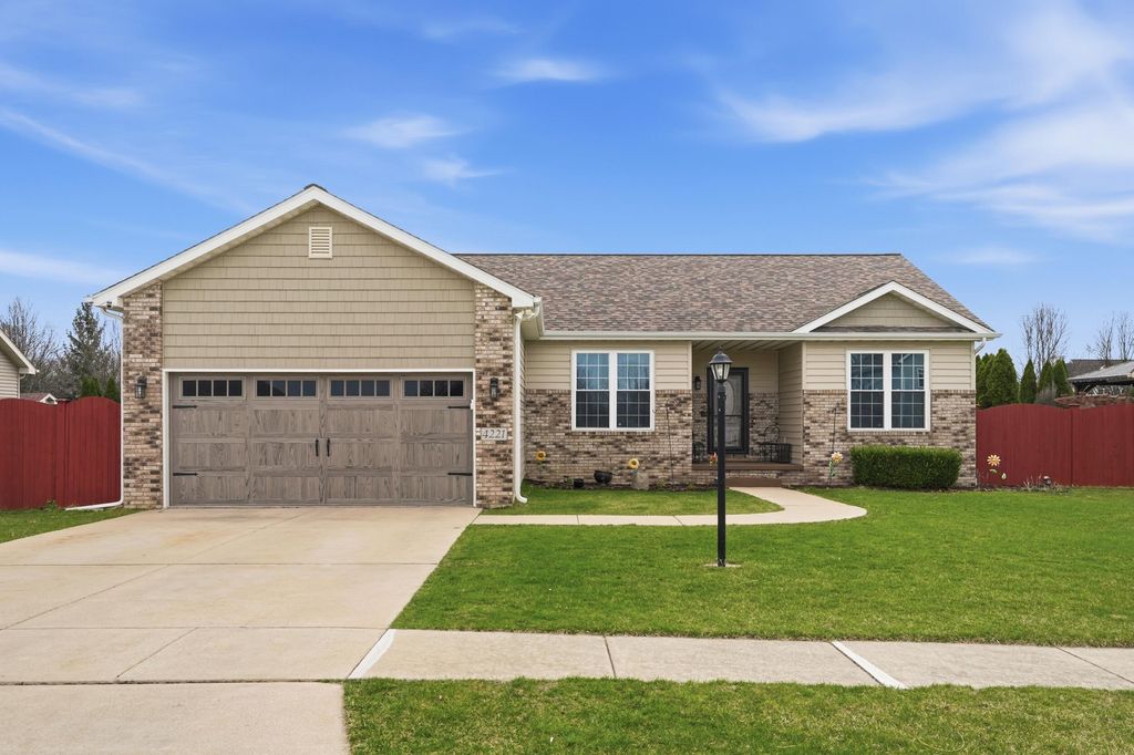 Photo of 4221 Burlwood Drive, Chesterton, IN 46304 (MLS # 836128)