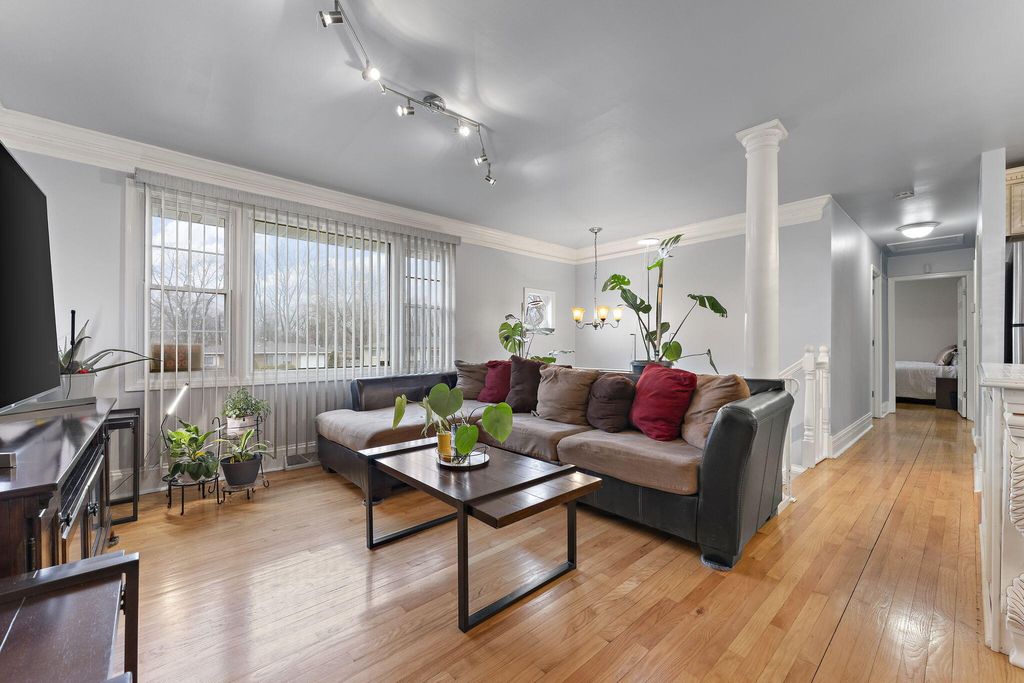 Photo of 919 W 69th Place, Merrillville, IN 46410 (MLS # 832403)