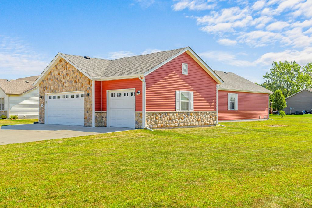 Photo of 179 S Meadow Lane, Wheatfield, IN 46392 (MLS # 833434)