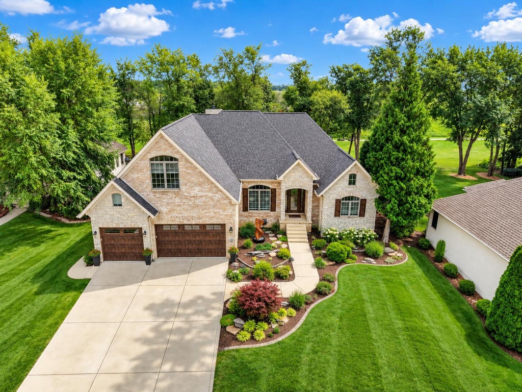 Photo of 95 Scotscraig Drive, Valparaiso, IN 46385 (MLS # 845704)