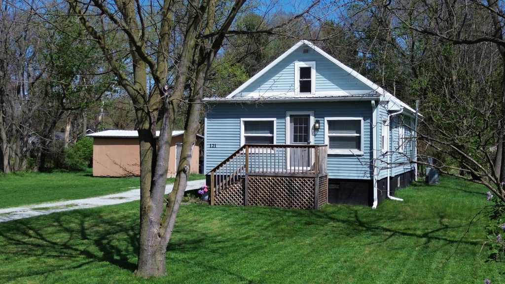 Photo of 121 Rogers Avenue, Michigan City, IN 46360 (MLS # 837336)