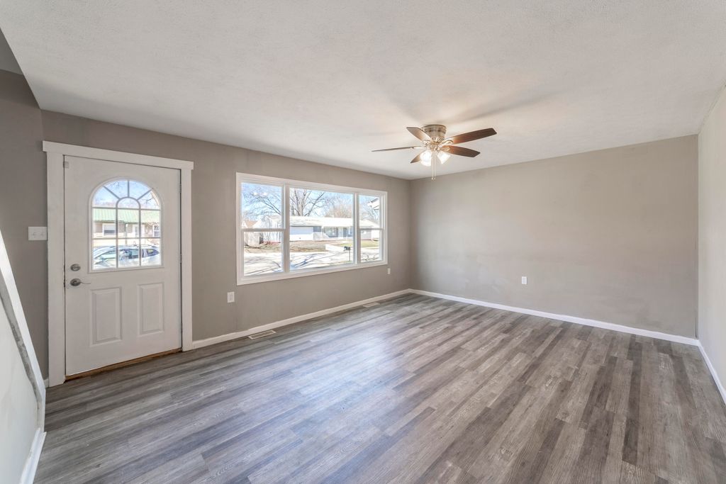 Photo of 765 Governor Road, Valparaiso, IN 46385 (MLS # 835310)