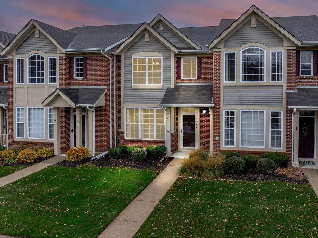 Photo of 11742 Broadway, Crown Point, IN 46307 (MLS # 833669)