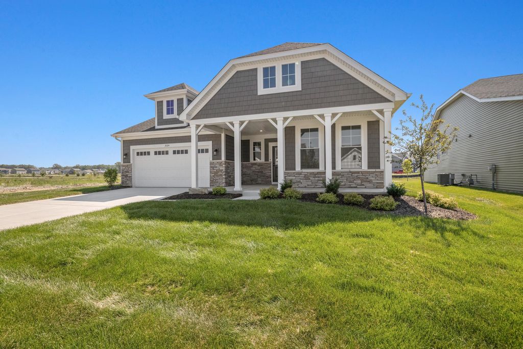 Photo of 3104 Greenview Drive, Valparaiso, IN 46385 (MLS # 831471)