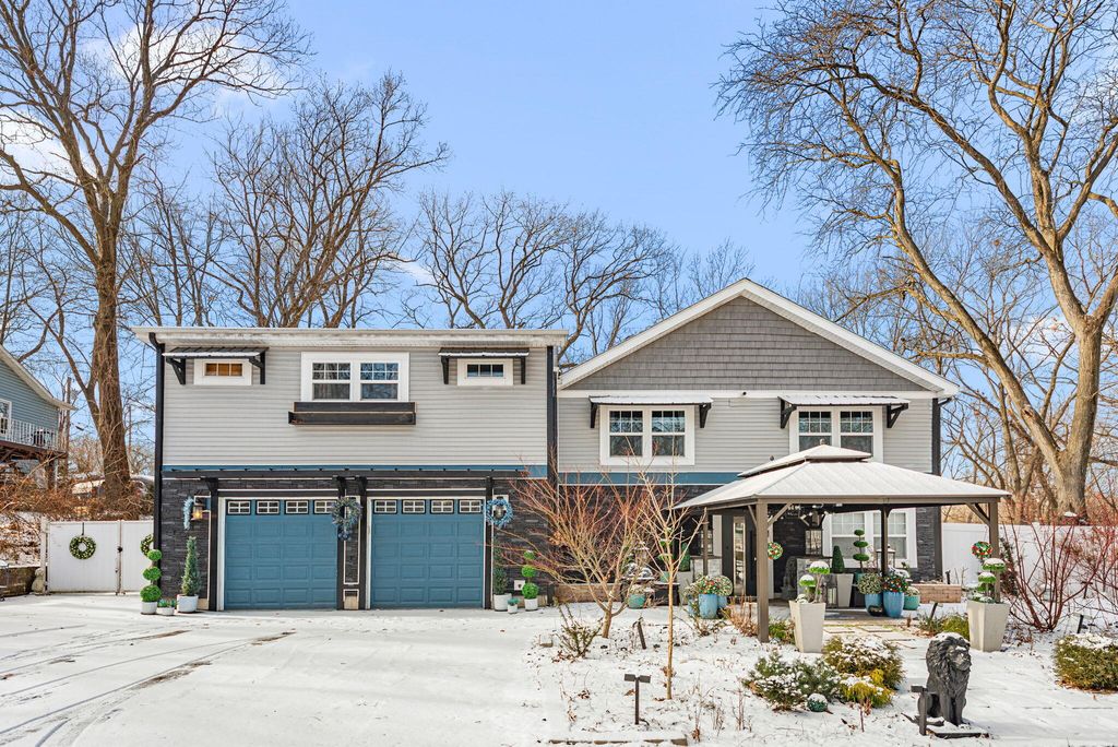 Photo of 832 N Vanderburg Street, Gary, IN 46403 (MLS # 833079)