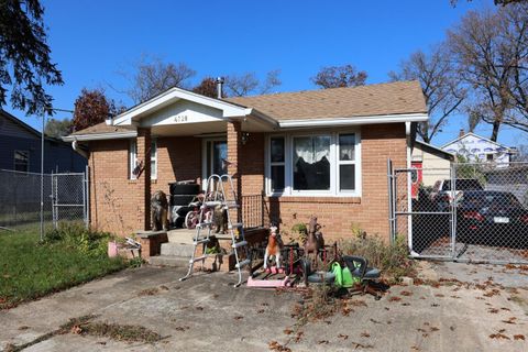 Single Family Residence in Lake Station IN 4728 25th Avenue.jpg