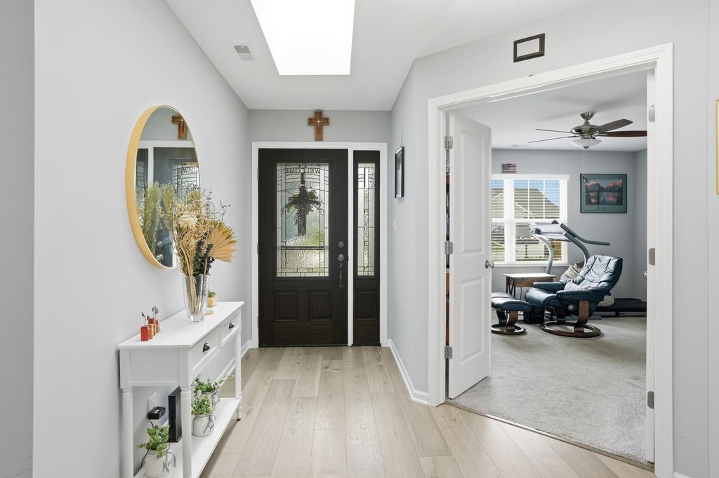 Photo of 8460 Larkspur Terrace, Saint John, IN 46373 (MLS # 842979)