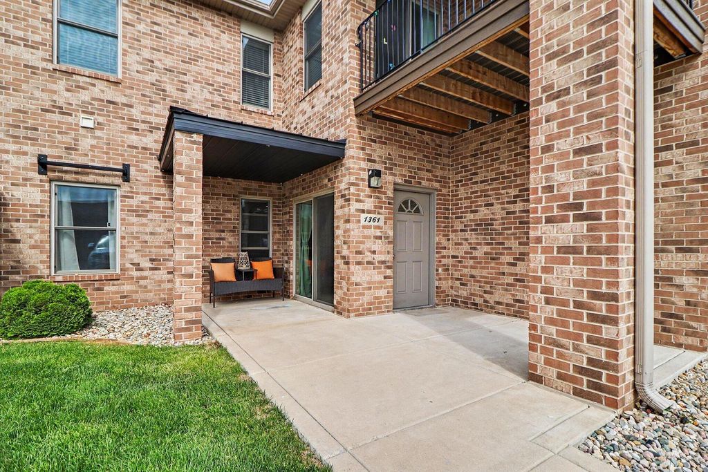 Photo of 1361 Prairie Drive, Crown Point, IN 46307 (MLS # 839714)