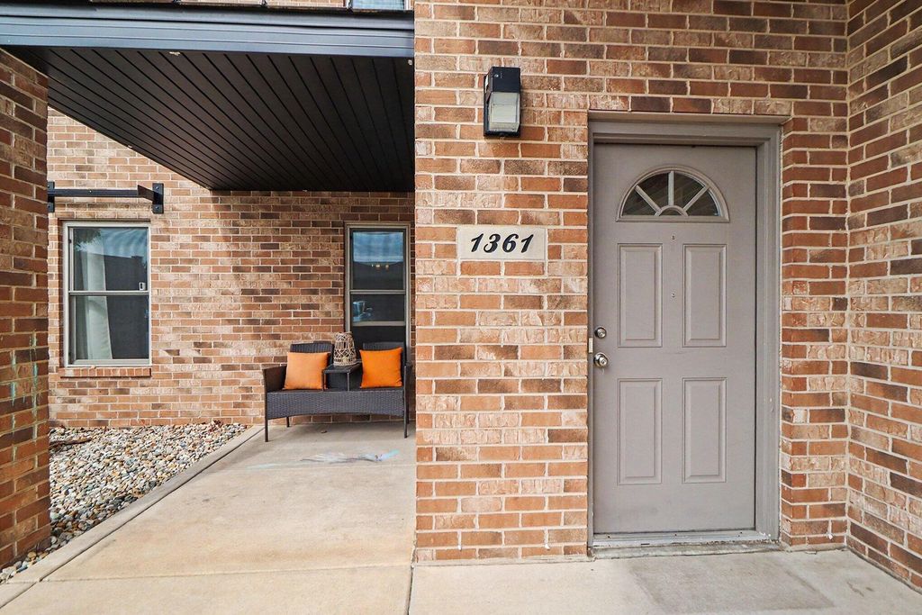 Photo of 1361 Prairie Drive, Crown Point, IN 46307 (MLS # 839714)