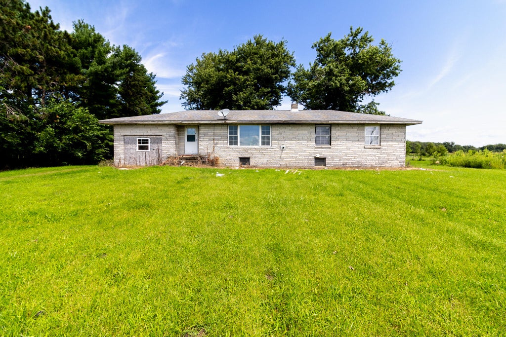 Photo of 7244 W 500 N, Winamac, IN 46996 (MLS # 844112)