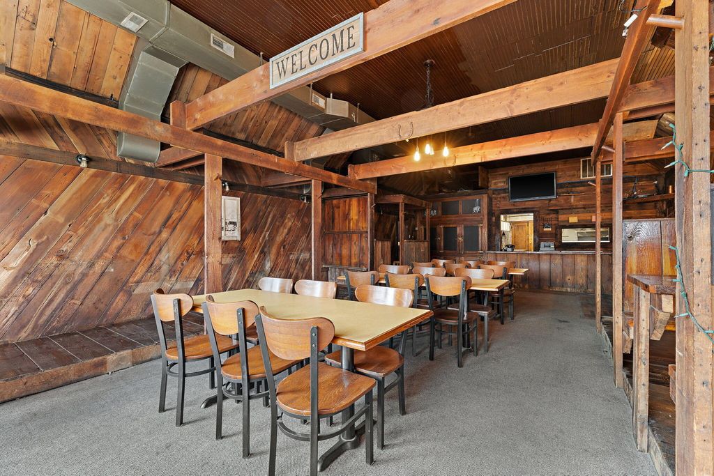 Photo of 23708 Parrish Avenue, Schneider, IN 46376 (MLS # 832657)