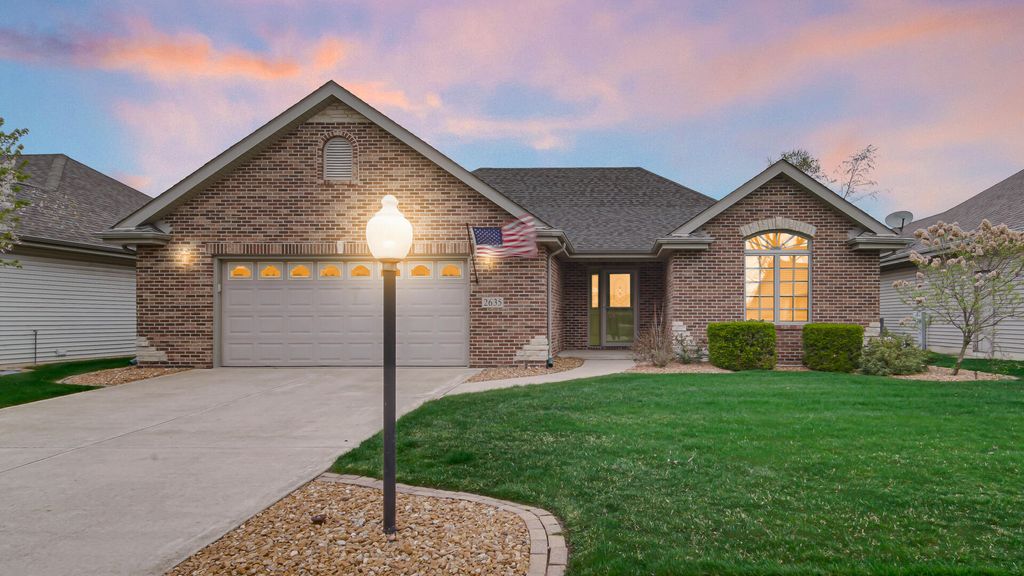 Photo of 2635 43rd Street, Highland, IN 46322 (MLS # 837206)