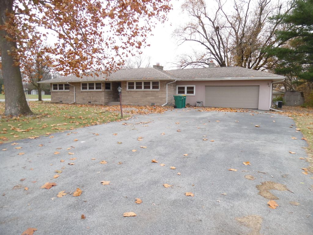 Photo of 7710 Madison Street, Merrillville, IN 46410 (MLS # 831151)