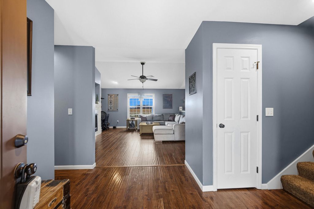 Photo of 1913 Holly Street SE, DeMotte, IN 46310 (MLS # 835677)