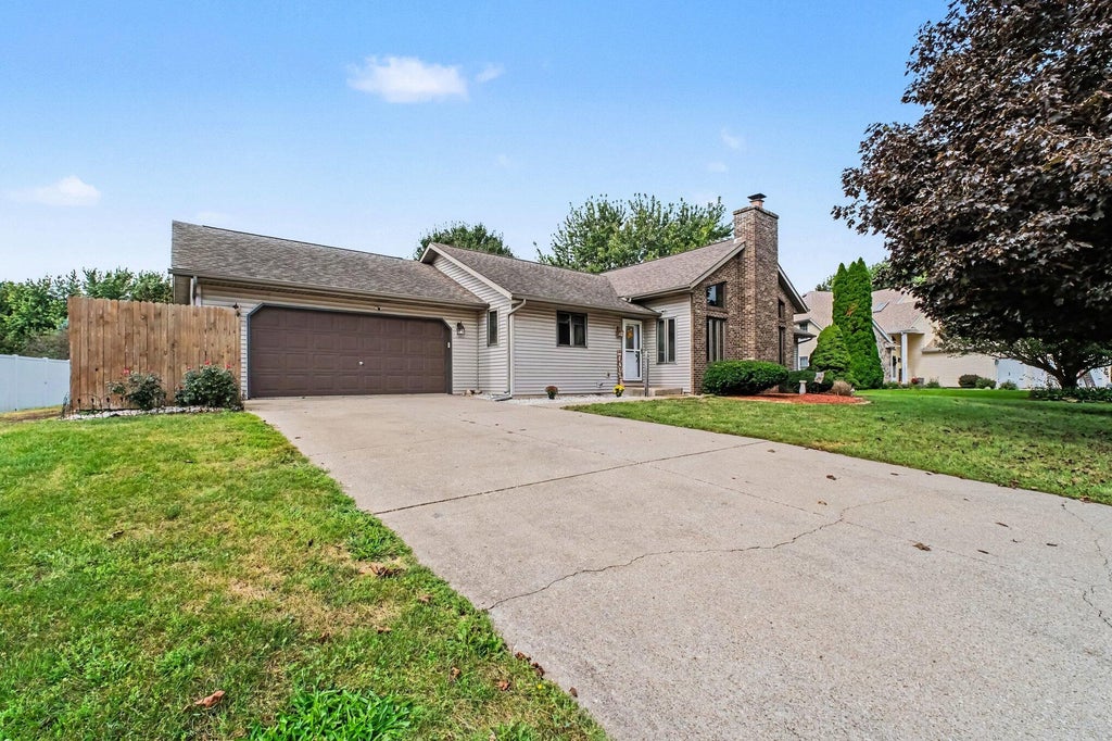 Photo of 2678 S Collins Drive, La Porte, IN 46350 (MLS # 845928)