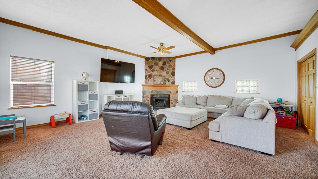 Photo of 222 Beacon Place, Munster, IN 46321 (MLS # 835826)