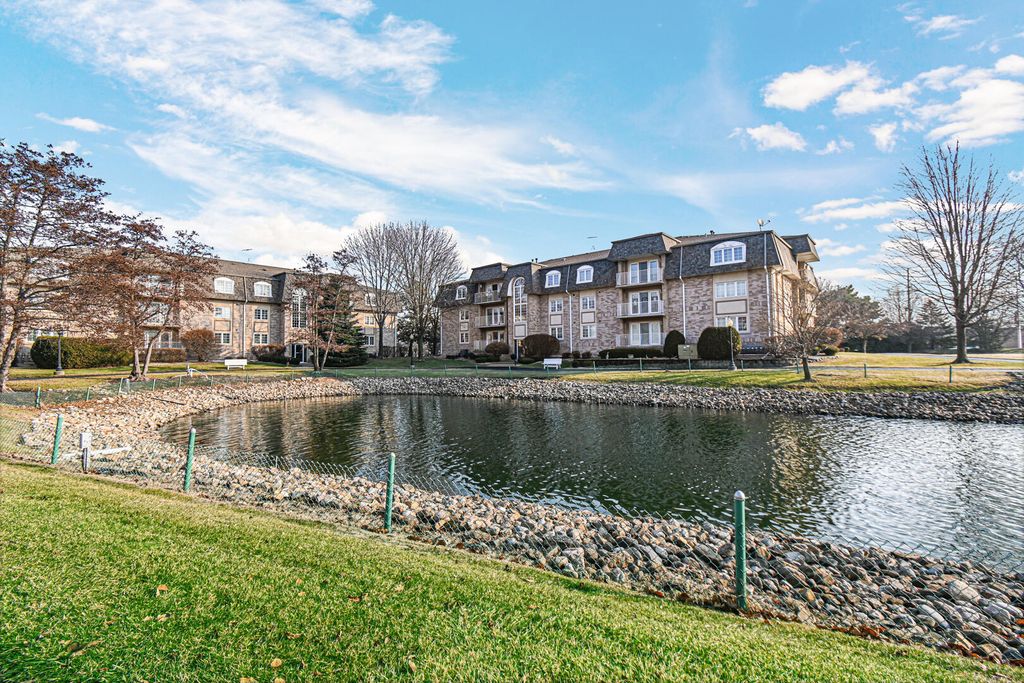 Photo of 810 Swan Drive #2a, Dyer, IN 46311 (MLS # 832553)