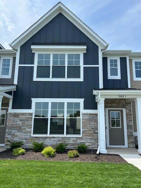 Photo of 1609 Parkside Lane #F, Dyer, IN 46311 (MLS # 842416)