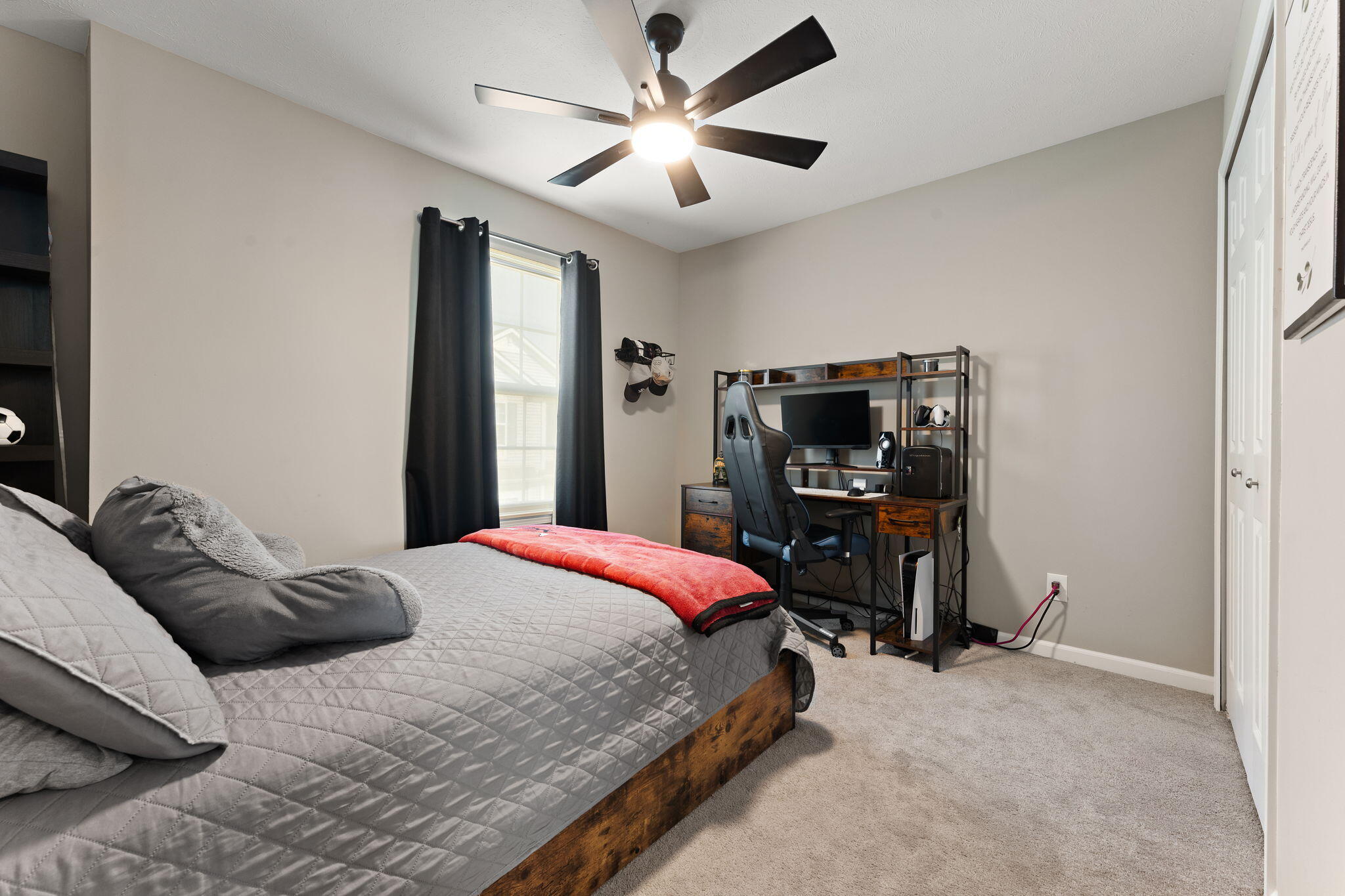 Crown Point, Indiana 46307, United States, 3 Bedrooms Bedrooms, ,3 BathroomsBathrooms,Residential,Active,211899