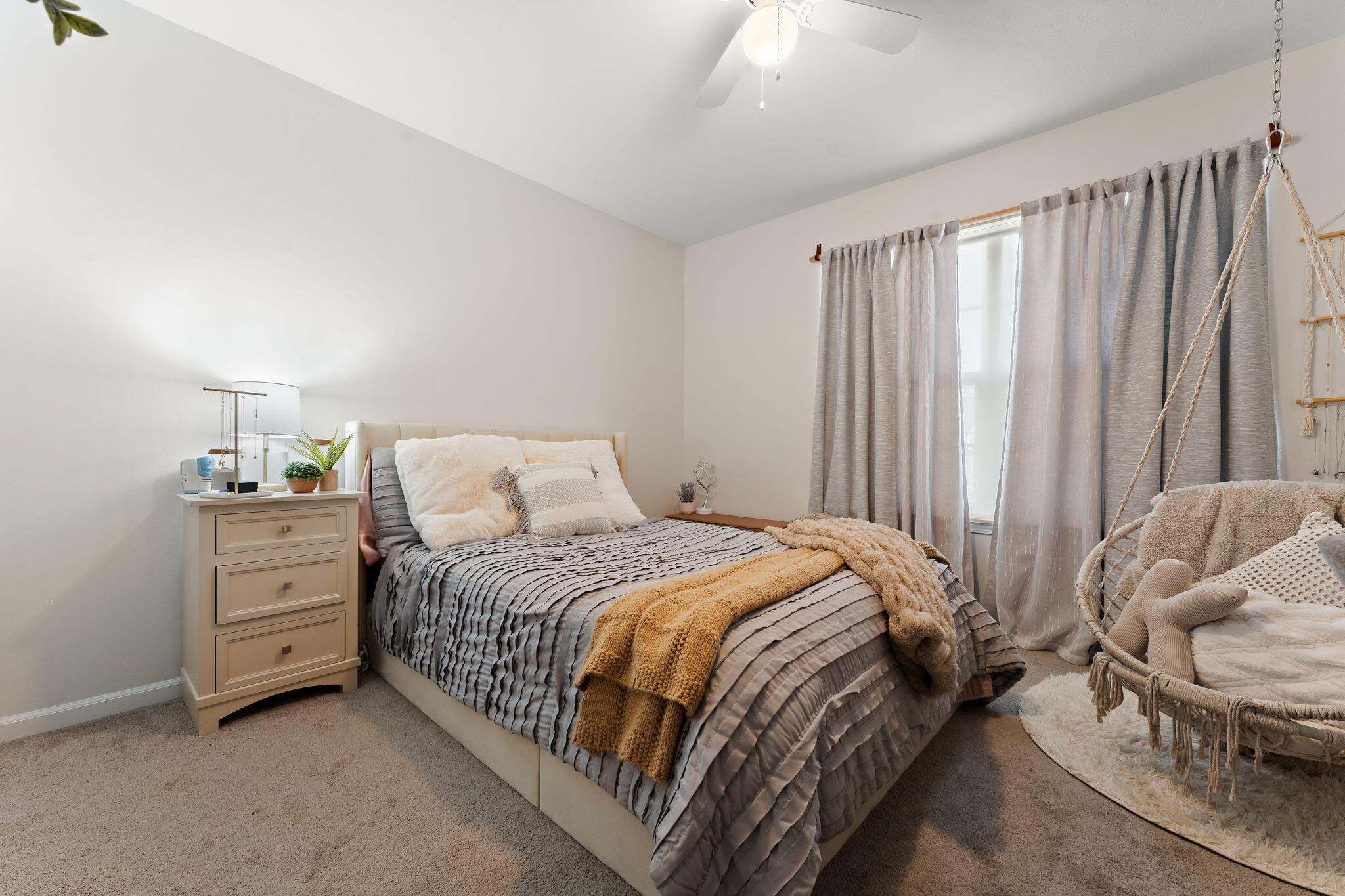 Crown Point, Indiana 46307, United States, 3 Bedrooms Bedrooms, ,3 BathroomsBathrooms,Residential,Active,211899