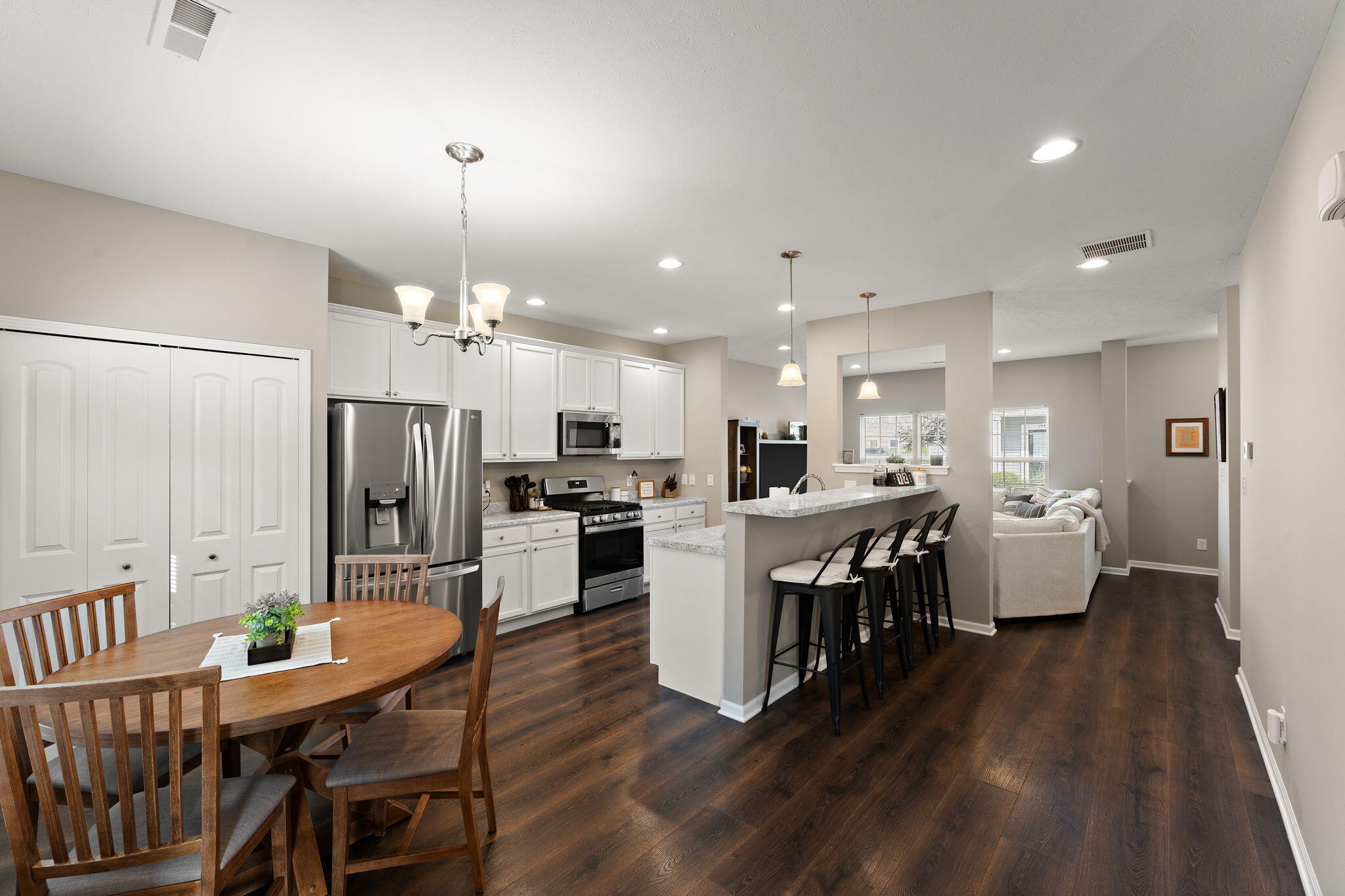 Crown Point, Indiana 46307, United States, 3 Bedrooms Bedrooms, ,3 BathroomsBathrooms,Residential,Active,211899