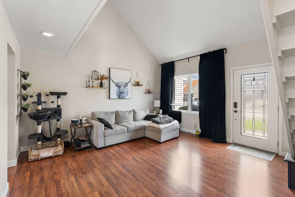 Photo of 1309 Chesapeake Park Drive, Valparaiso, IN 46383 (MLS # 835985)