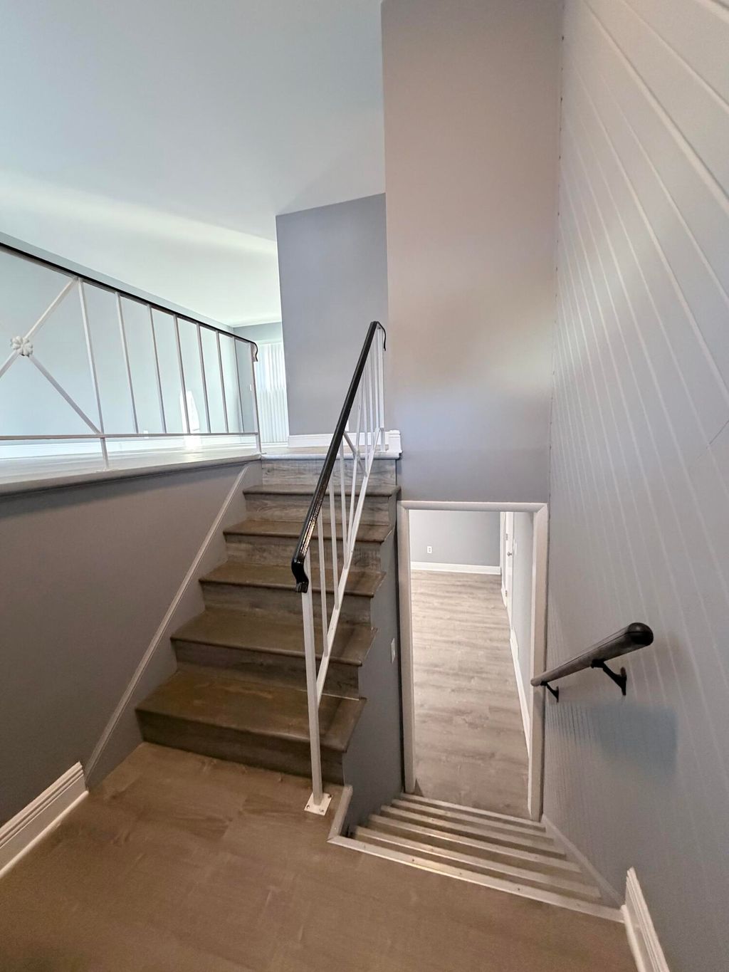 Photo of 3921 Eastmont Drive, South Bend, IN 46628 (MLS # 832178)