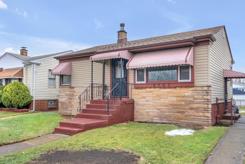 Photo of 2727 Birch Avenue, Whiting, IN 46394 (MLS # 832042)