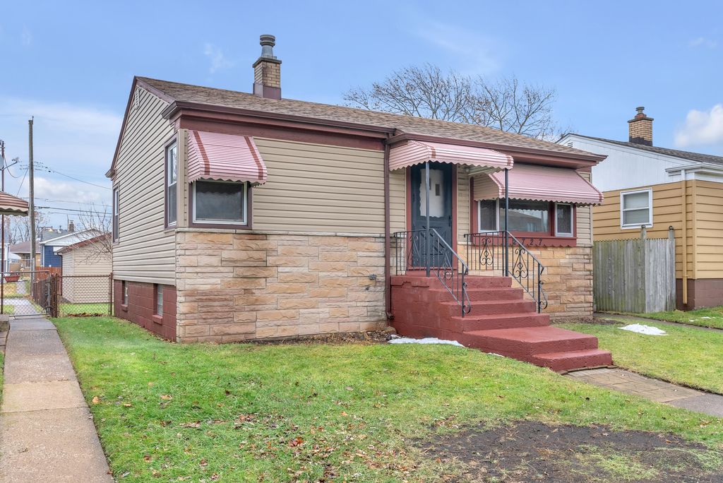 Photo of 2727 Birch Avenue, Whiting, IN 46394 (MLS # 832042)