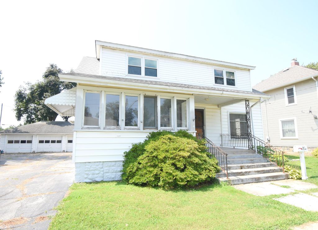 Photo of 326 S Cullen Street, Rensselaer, IN 47978 (MLS # 831702)