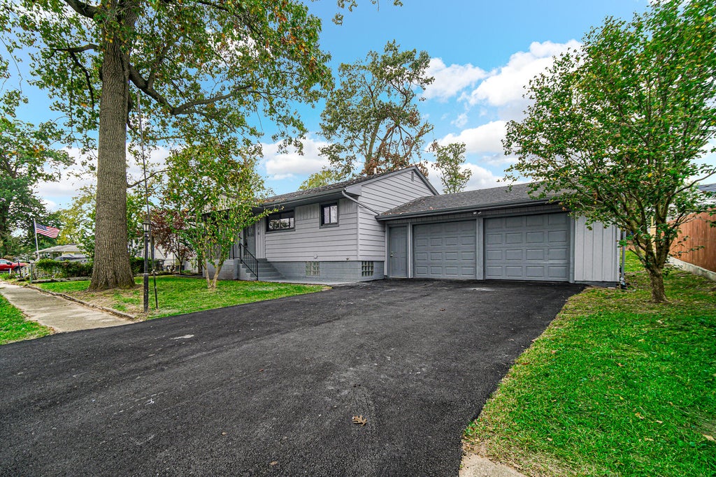 Photo of 2716 Vanderburg Street, Lake Station, IN 46405 (MLS # 847005)