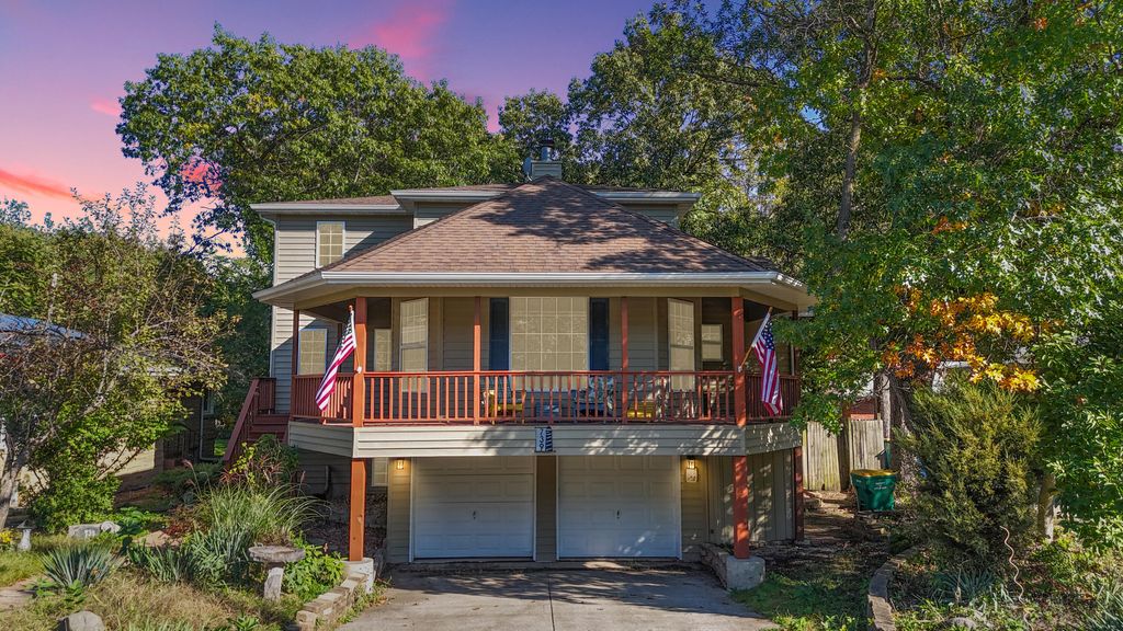 Photo of 739 N Montgomery Street N, Gary, IN 46403 (MLS # 829538)