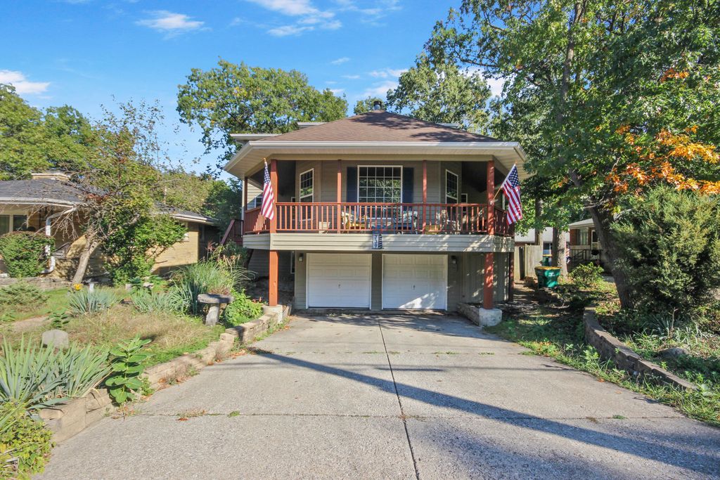 Photo of 739 N Montgomery Street N, Gary, IN 46403 (MLS # 829538)