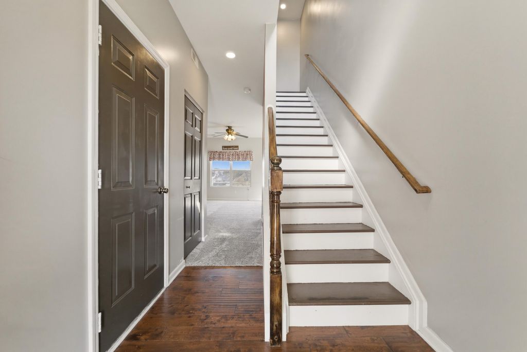 Photo of 18291 Platinum Drive, Lowell, IN 46356 (MLS # 837493)