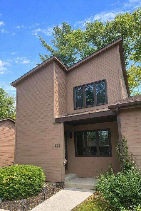 1724 Earthstone Drive, Valparaiso, IN 46383 - #: 829289