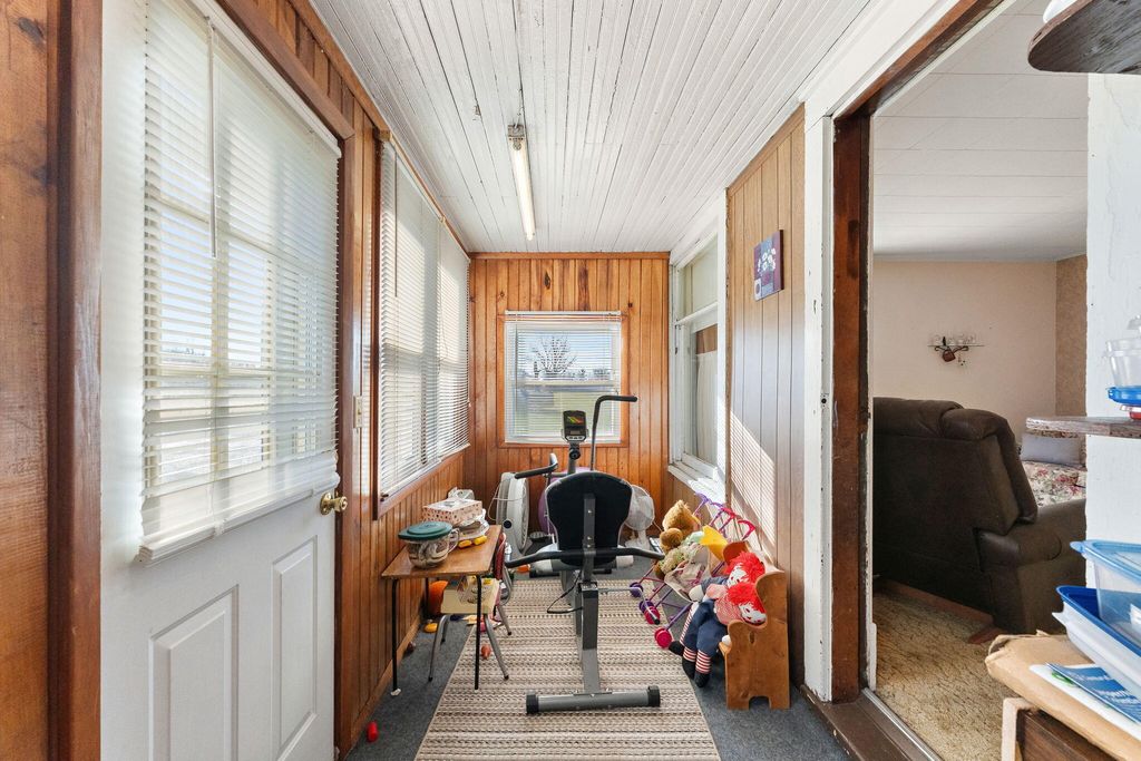 Photo of 7088 N County Rd 700 W, Rensselaer, IN 47978 (MLS # 831330)