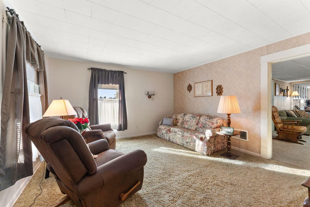 Photo of 7088 N County Rd 700 W, Rensselaer, IN 47978 (MLS # 831330)