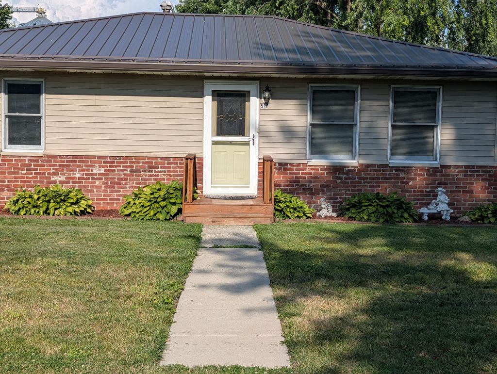 Photo of 510 S Madison Street, Medaryville, IN 47957 (MLS # 840633)